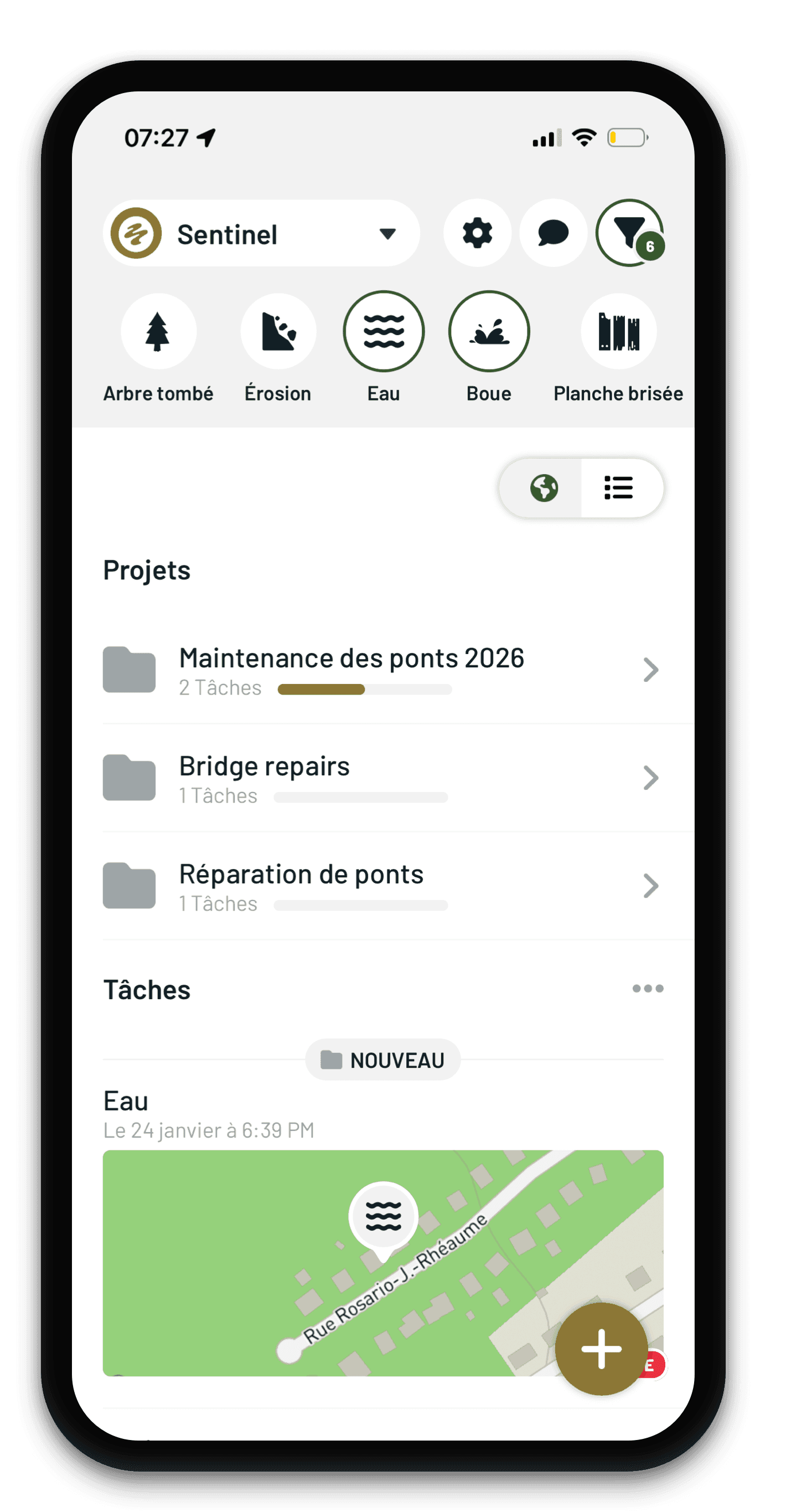 Application mobile Sentinel pour maintenance de sentiers — écran de travail terrain hors ligne sur iOS et Android